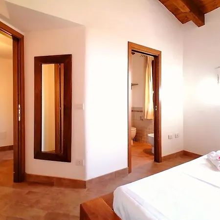 Ferienhaus Pool Front *
